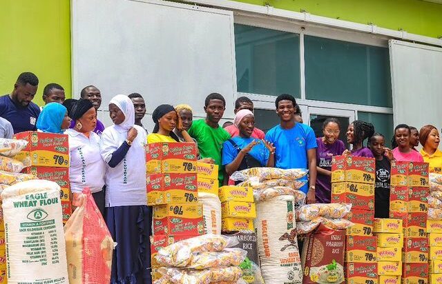 Christmas Food & Cash Support for Families
